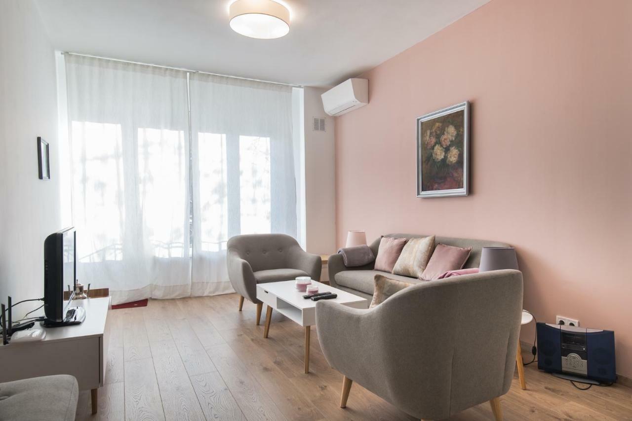 Chic And Spacious Apartment In Central Sofia - Patriarh Evtimiy By Flat Mаnager Eksteriør billede