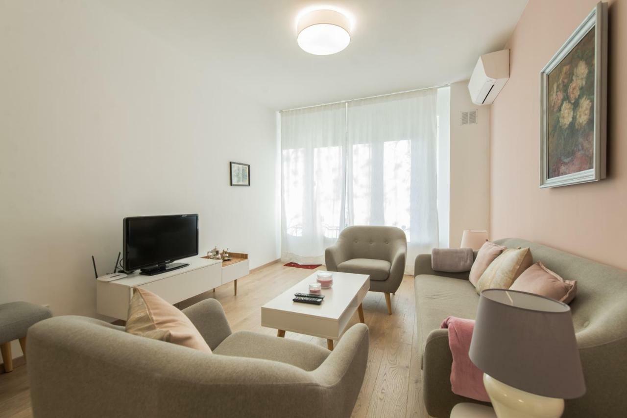 Chic And Spacious Apartment In Central Sofia - Patriarh Evtimiy By Flat Mаnager Eksteriør billede