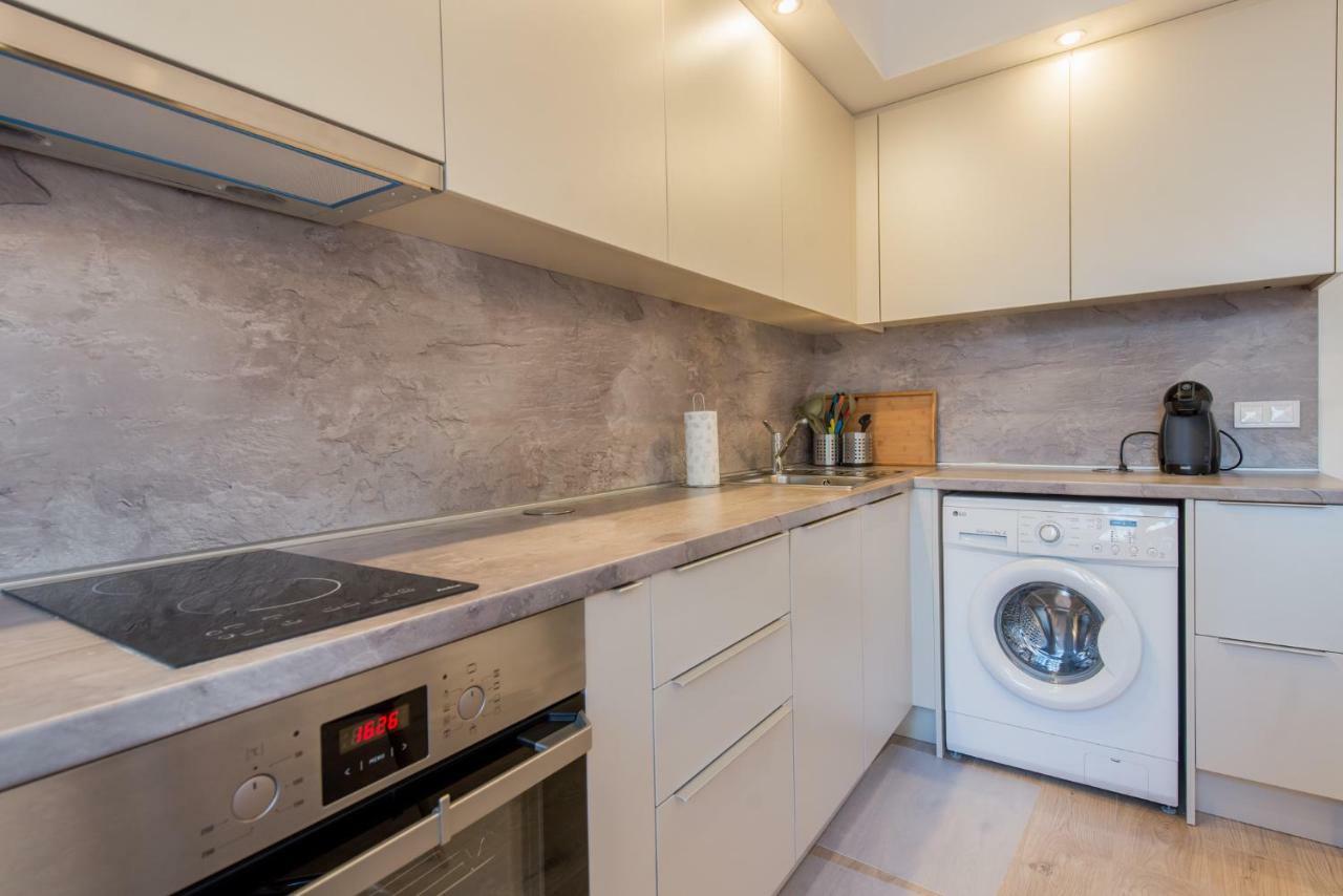 Chic And Spacious Apartment In Central Sofia - Patriarh Evtimiy By Flat Mаnager Eksteriør billede